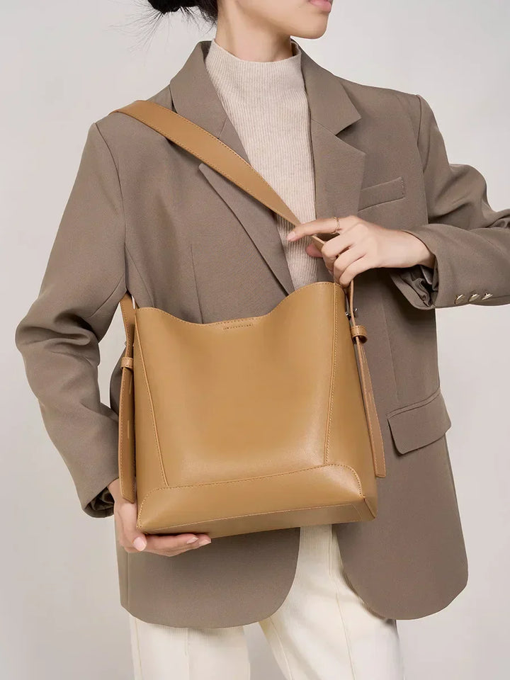 TINE | ELEGANT SAND SHOULDER BAG